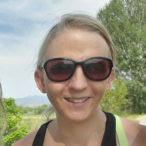 Meet your Posher, Annette